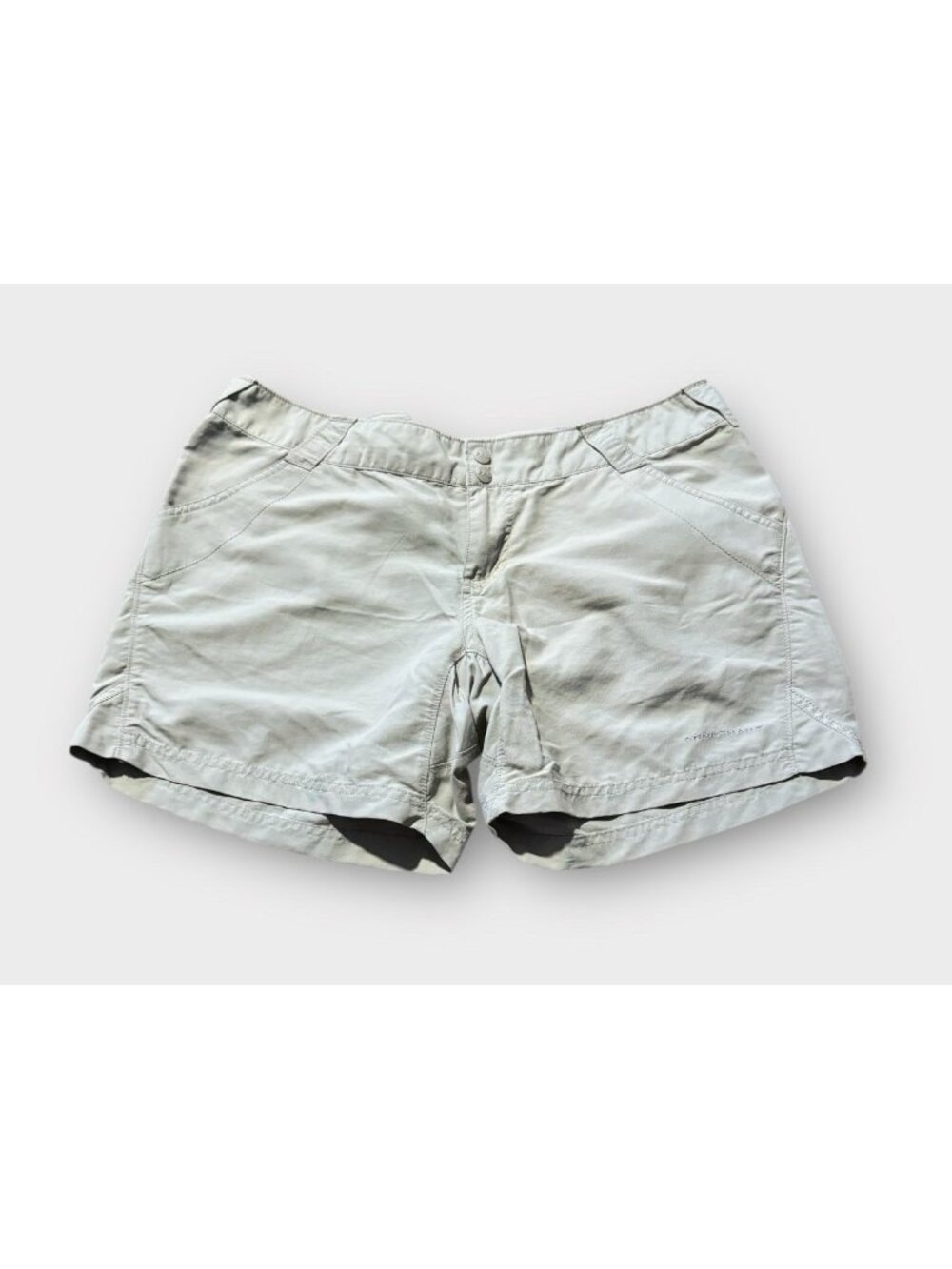 Columbia PFG Omni-Shade Womens Large Tan Shorts Nylon 6” Inseam Sports Outdoors